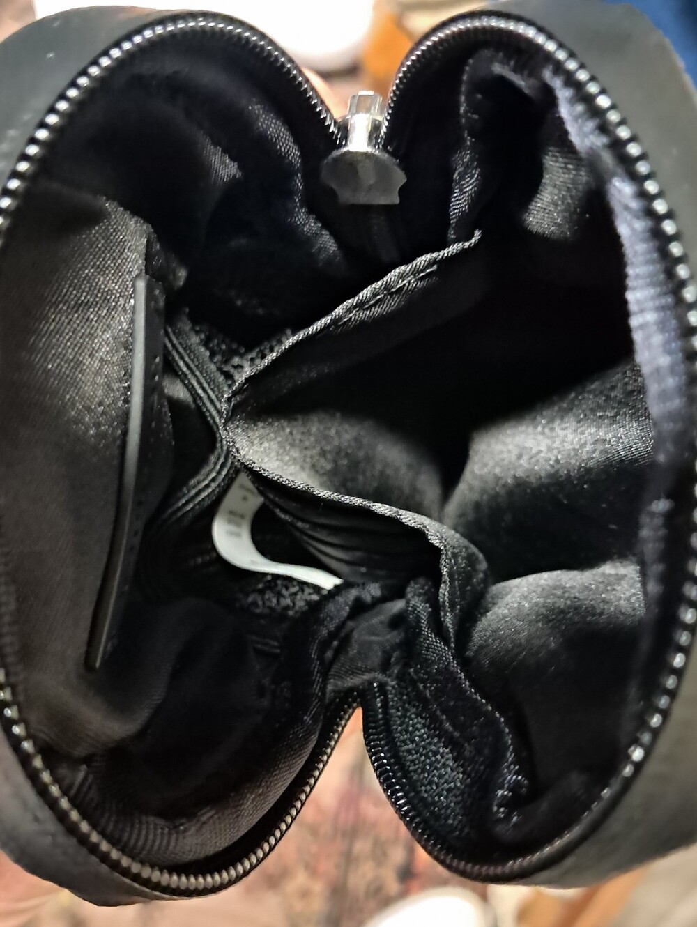 Lululemon Modular Phone Crossbody Bag - Picture 3 of 5